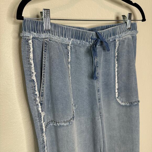 Tractr Soft Tencel Denim Wide Leg Pants Light Indigo Size Medium New - Picture 5 of 11